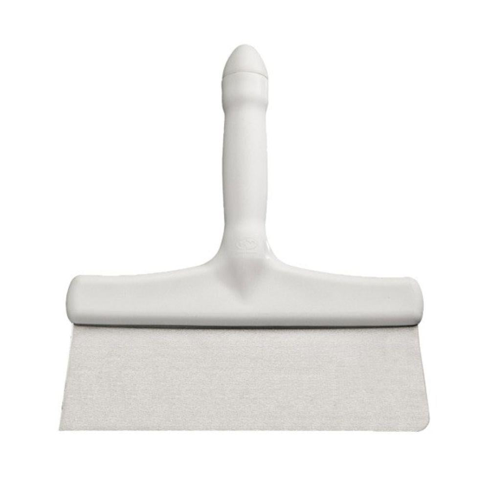 Der Haug Bürsten KG HANDSCHABER M.KUNSTSTOFF-GRIFF EDELSTAHLSCHABER (250x290x30mm) hat einen weißen Kunststoffgriff und eine flache Klinge aus rostfreiem Stahl zum Schneiden oder Schaben von Teig, abgebildet auf einem schlichten weißen Hintergrund.