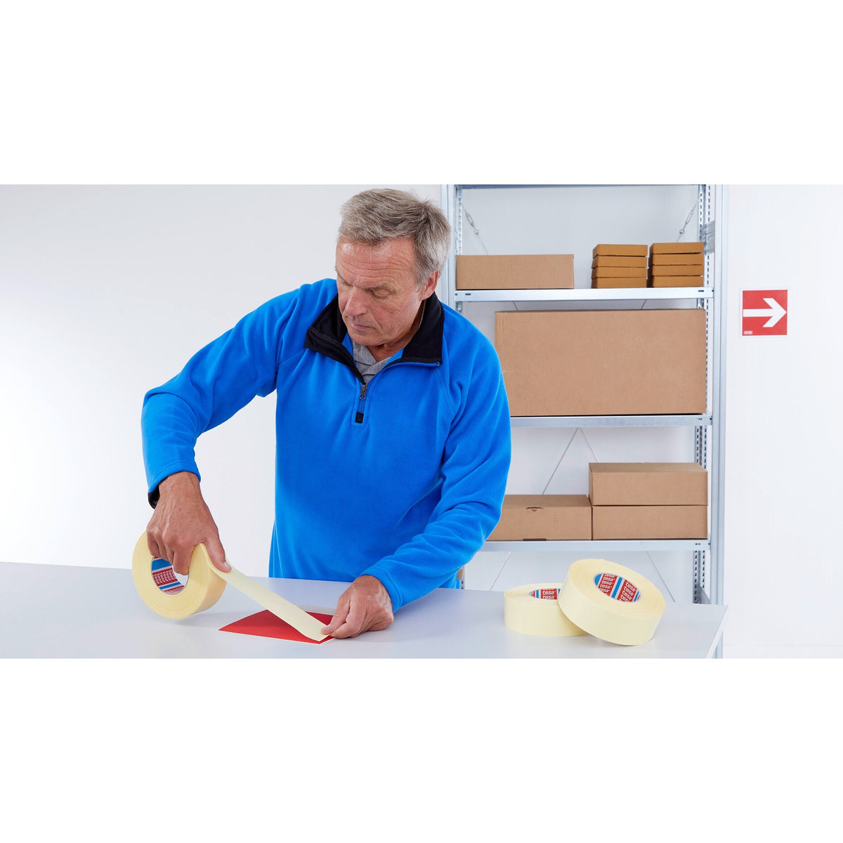 tesafix 4939 Installation Tape, 25 m x 50 mm, white-translucent – Application