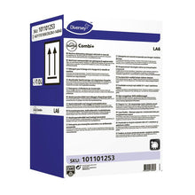 Eine weiße rechteckige Schachtel mit violetten und schwarzen Akzenten, beschriftet mit „Diversey Suma Combi+ LA6, Kombinierter Reiniger und Klarspüler für mittelhartes Wasser“ von Diversey Deutschland GmbH & Co. OHG, mit Details, Anweisungen, einem Barcode und SKU 101101253.