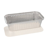 Die Starpak 5 Schalen, Alu + Einlegedeckel, PE-beschichtet eckig von Starpak stehen auf einem weißen rechteckigen Backbrett, beide auf einem schlichten weißen Hintergrund – perfekt für den Einsatz in der Gastronomie.