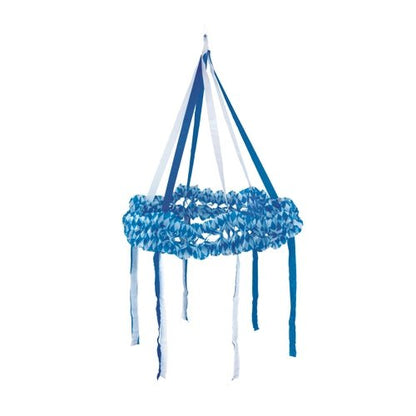 Der PAPSTAR Dekokranz Papier Ø 75 cm von PAPSTAR GmbH ist eine blaue kreisförmige Girlande, schwer entflammbar, mit Fransen am Boden und Bandschlangen zum Aufhängen und Dekorieren. Wird in einer Einzelverpackung geliefert.
