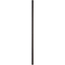 Eine Nahaufnahme einer Spule mit dunkelgrauem Faden, dicht gewickelt und mit glattem Glanz - ähnlich dem eleganten Aussehen der schwarzen FSC® Papier Trinkhalme der Duni GmbH (8 mm x 230 mm, Packung mit 100 Stück).