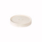 Ein runder, flacher, cremefarbener Coppa Deckel Karton 250/350 ml Weiß von Duni GmbH (116x116x10 mm, 50 Stück) mit zwei kleinen Löchern in der Nähe der Mitte ist auf einem schlichten weißen Hintergrund abgebildet.