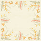 Die Dunicel-Mitteldecke 84x84cm Fall Beauty von Duni GmbH ist eine quadratische beige Tischdecke mit gelb-orangefarbenen Blättern, roten Beeren und grün-grauem Gras im Aquarell-Stil an den Rändern und Ecken; die Mitte bleibt frei.