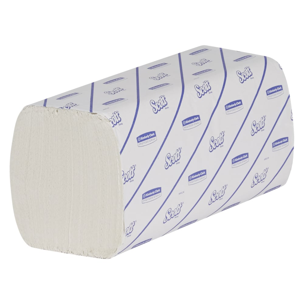 Ein Stapel Scott® EXCELLENT Interfold Handtücher von Kimberly-Clark GmbH für hygienische Händetrocknung, in weißer Verpackung mit blauem Druck. Die rechteckige Verpackung zeigt die freiliegenden Kanten der gefalteten Handtücher. 20 x 190 Tücher je Karton.