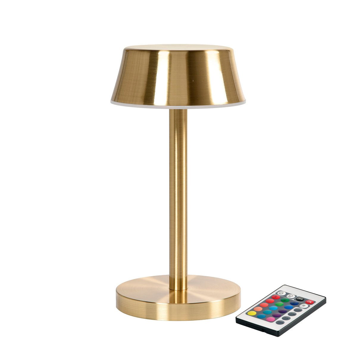 Die LED-Lampe Nour Midi von Duni GmbH besticht mit messingfarbenem, modernem Design sowie zylindrischem Sockel und rundem Schirm. Eine Fernbedienung sorgt für energieeffiziente Beleuchtung. Die Packung enthält 1 Stück.