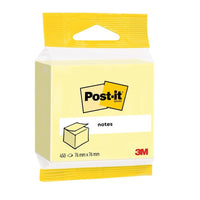 A 3M Deutschland GmbH Post-it® Notes Cube, Yellow, 76x76 mm, 450 sheets per pad, individually wrapped. Features the Post-it logo and is made from 100% PEFC-certified paper.