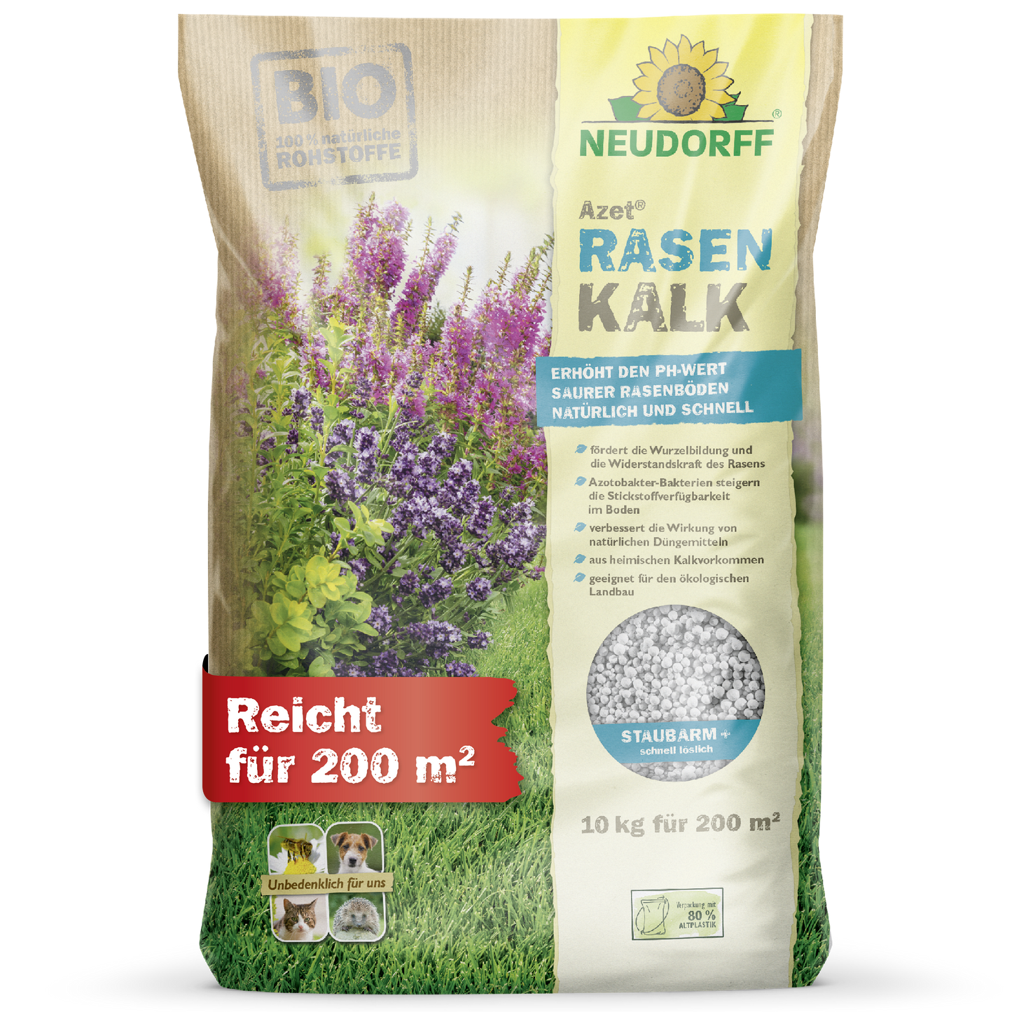Azet RasenKalk von Neudorff Shop wird in einem 10-kg-Sack für 200 m² mit Blumen- und Grasbildern geliefert. Die Verpackung hebt die biologischen Inhaltsstoffe, die Sicherheit für Haustiere und die effektive Moosreduzierung für einen gesünderen Rasen hervor.