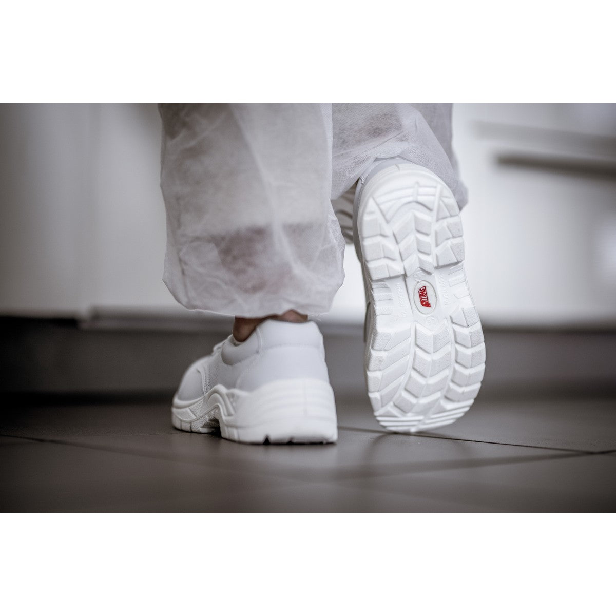 NITRAS CLEAN STEP, S2 Sicherheitshalbschuhe, weiß
