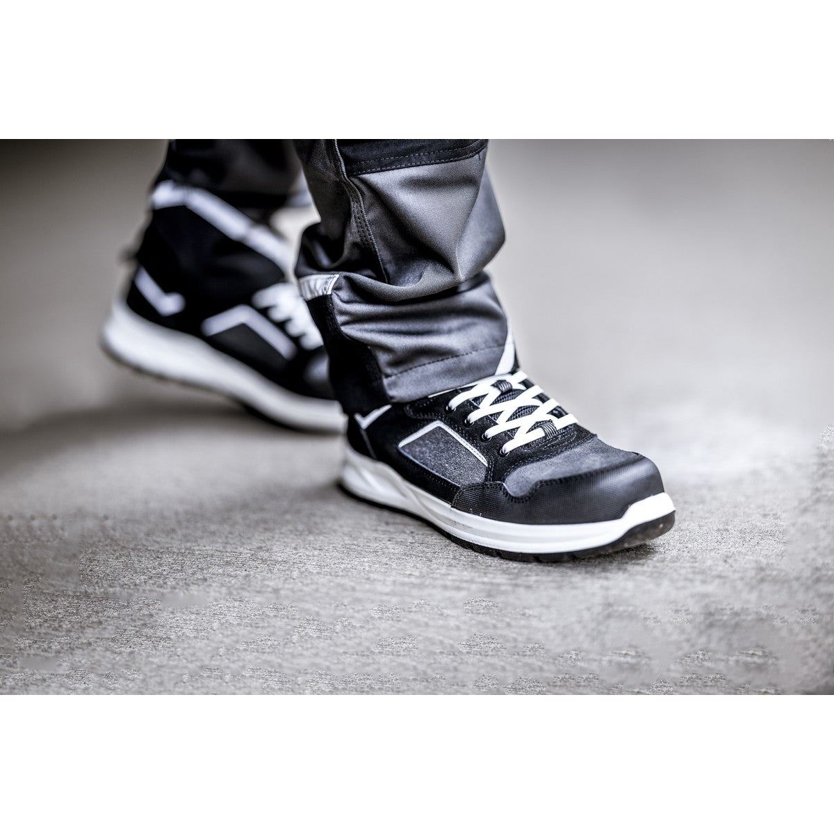 NITRAS CLASSIC STEP, S1P Sicherheitshalbschuhe, grau / schwarz