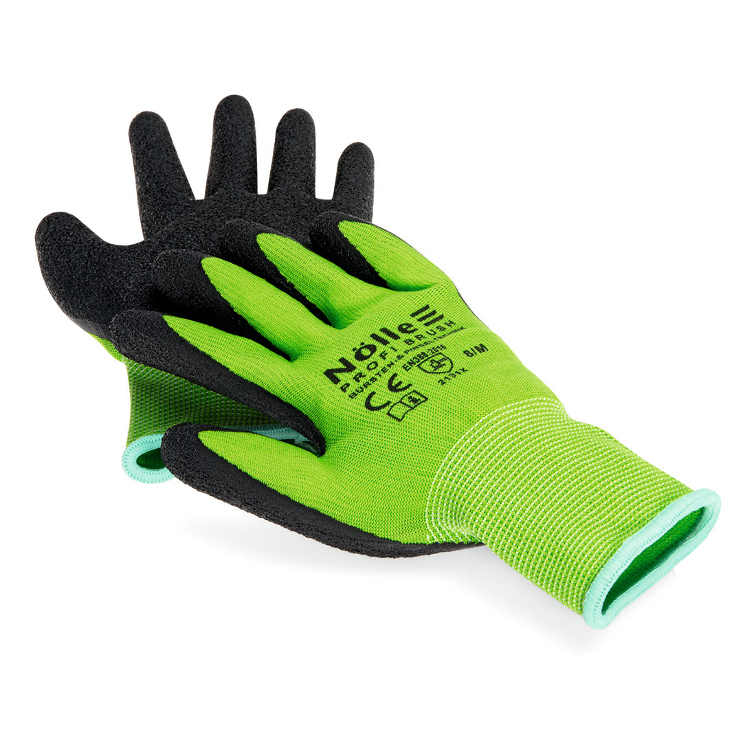Ein Paar grüner Nölle Profi Brush Soft-Grip Handschuh Prestige Handschuhe von Nölle Profi Brush Bürsten- & Pinseltechnik e.K., mit schwarzer, strukturierter Handfläche, mit aufgedruckten Details auf einem Handschuh, sind auf weißem Grund zusammengestapelt.