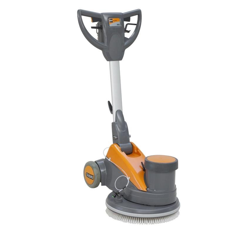 Die TASKI ergodisc 400 von Diversey Deutschland GmbH & Co. OHG ist eine grau-orangefarbene Hochgeschwindigkeits-Scheuerbürste (400 U/min) mit rundem Borstenkopf, Handgriff und Netzkabel - ideal für die Spritzreinigung und das Polieren. Verpackung: 1 Stück.