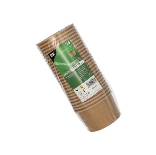 Ein Stapel von 25 braunen PAPSTAR Suppenbechern rund (230 ml), ideal für Suppen und Snacks, verpackt in Kunststoff mit einem grün-weißen Etikett mit Produktinformationen und Recycling-Symbolen. Marke: PAPSTAR GmbH.