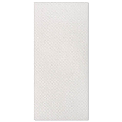 Die 50 Servietten „ROYAL Collection“ 1/8-Falz, 40 x 40 cm, der PAPSTAR GmbH sind elegante weiße Servietten mit dezentem Muster – ideal für eine stilvoll gedeckte Tafel.