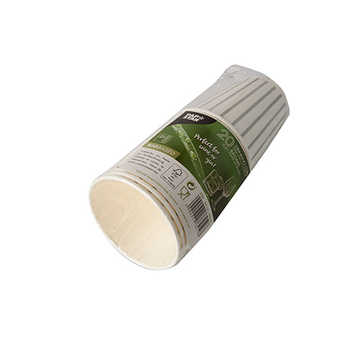 Ein Stapel von 20 Trinkbechern, Pappe 0,2 l Ø 8 cm der PAPSTAR GmbH ist in Plastik eingewickelt und trägt ein grünes Etikett mit Produktinformationen und Umweltsymbolen auf weißem Hintergrund.