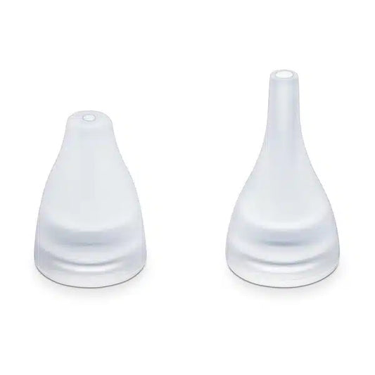 Zwei Silikon-Menstruationstassen der Beurer GmbH in unterschiedlichen Größen, abgebildet auf weißem Hintergrund. Jede Tasse hat eine abgerundete Basis und eine konische Spitze mit Silikonaufsätzen zur Handhabung.