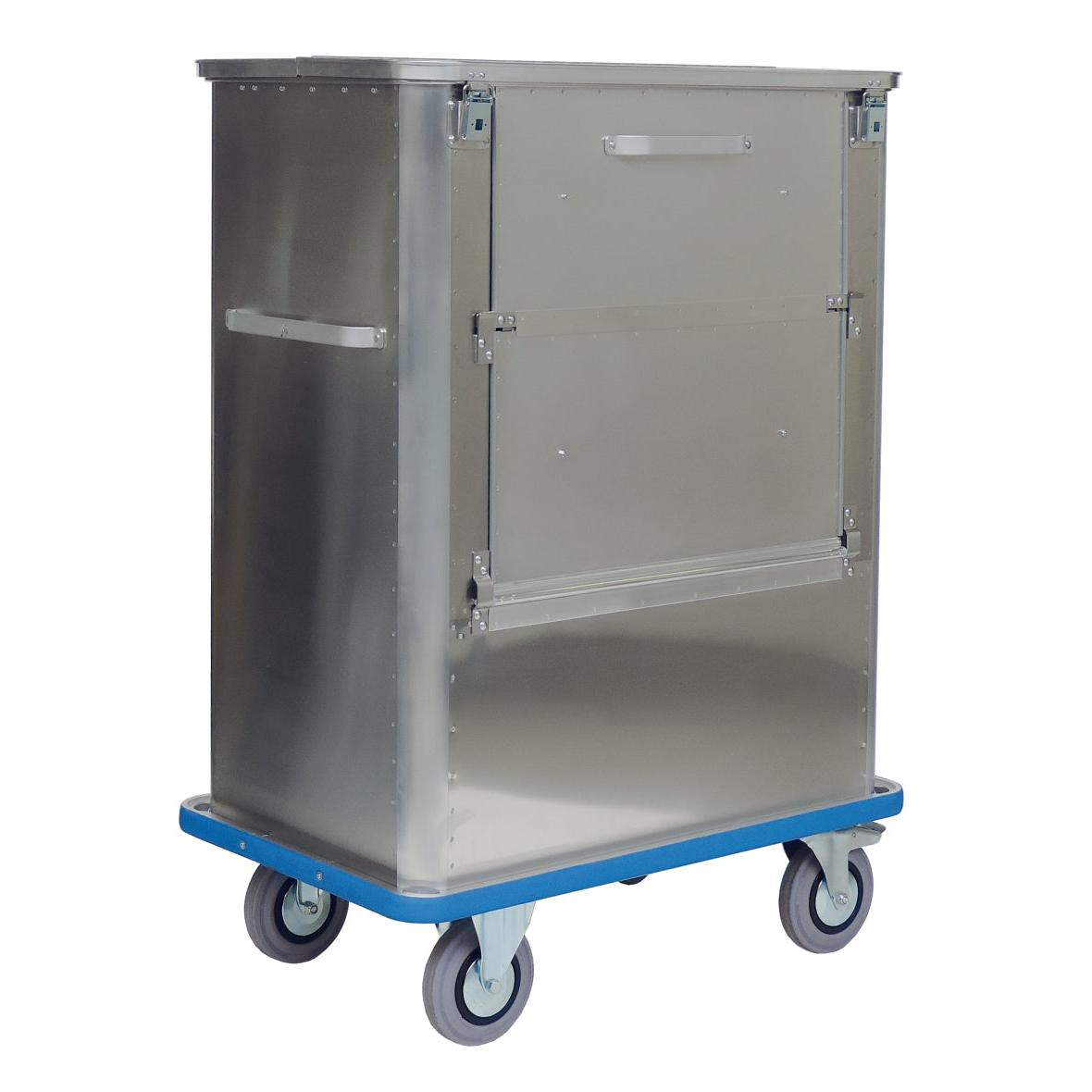Der Novocal Transportcontainer aus Aluminium mit klappbarer Vorderwand, Scharnierdeckel und Griffen bietet sicheren Warentransport in Industrie oder Medizin; der robuste Wagen hat vier Lenkrollen und einen blauen Boden. Packung: 1 Stück.