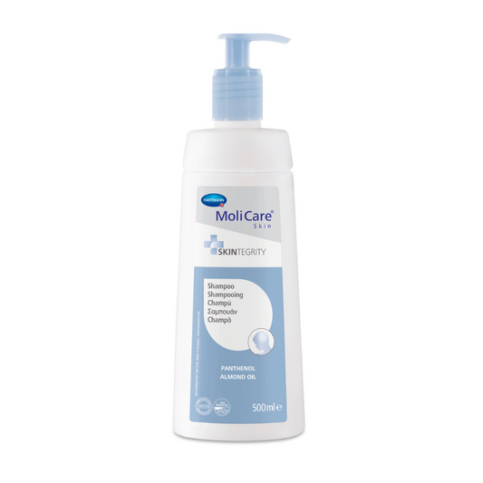 Ein Bild einer 500ml-Flasche MoliCare® Skin Shampoo von Paul Hartmann AG mit Pumpspender, gekennzeichnet als Haar- und Kopfhautpflege mit Mandelöl und Panthenol. Die Verpackung