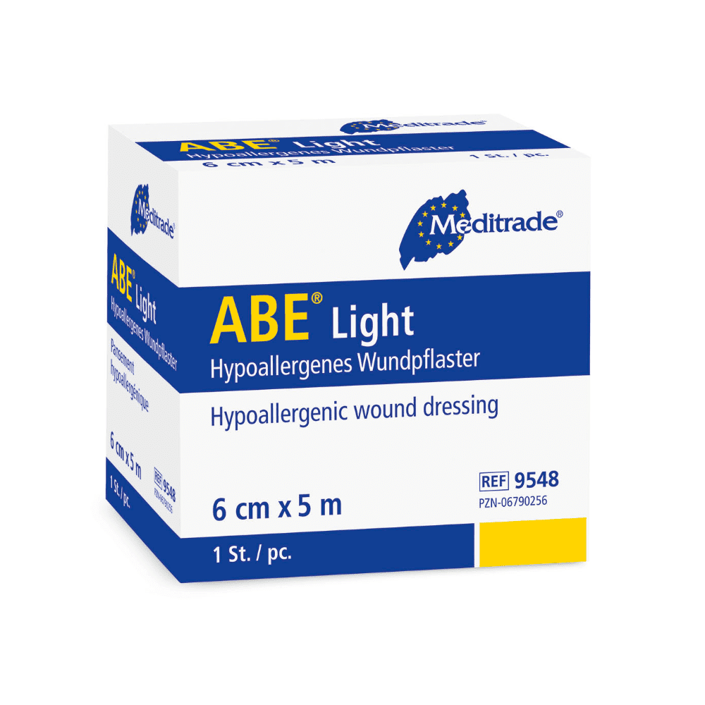 Eine Schachtel elastischer Wundverband Meditrade ABE® Light der Meditrade GmbH mit einem elastischen Wundverband in den Maßen 6 cm x 5 m, gekennzeichnet in einer blau-gelben Verpackung.