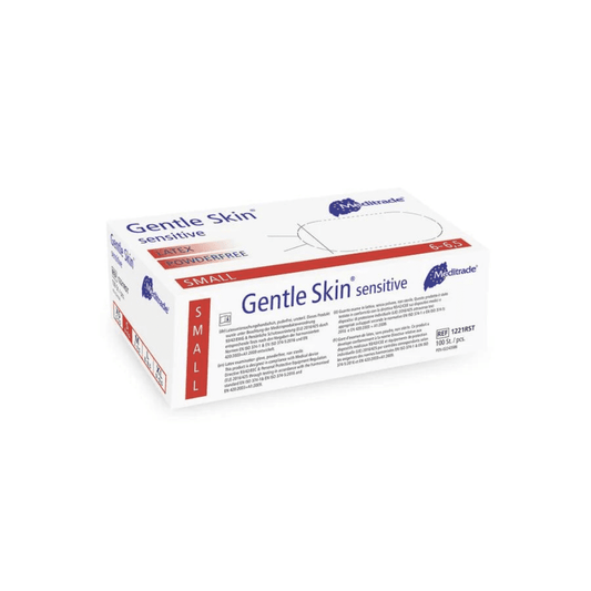 Eine Schachtel mit kleinen Meditrade Gentle Skin® sensitive Latex Einmalhandschuhen von Meditrade GmbH auf weißem Hintergrund. Die Schachtel ist überwiegend weiß mit rotem und blauem Text, der die Produkteigenschaften beschreibt.