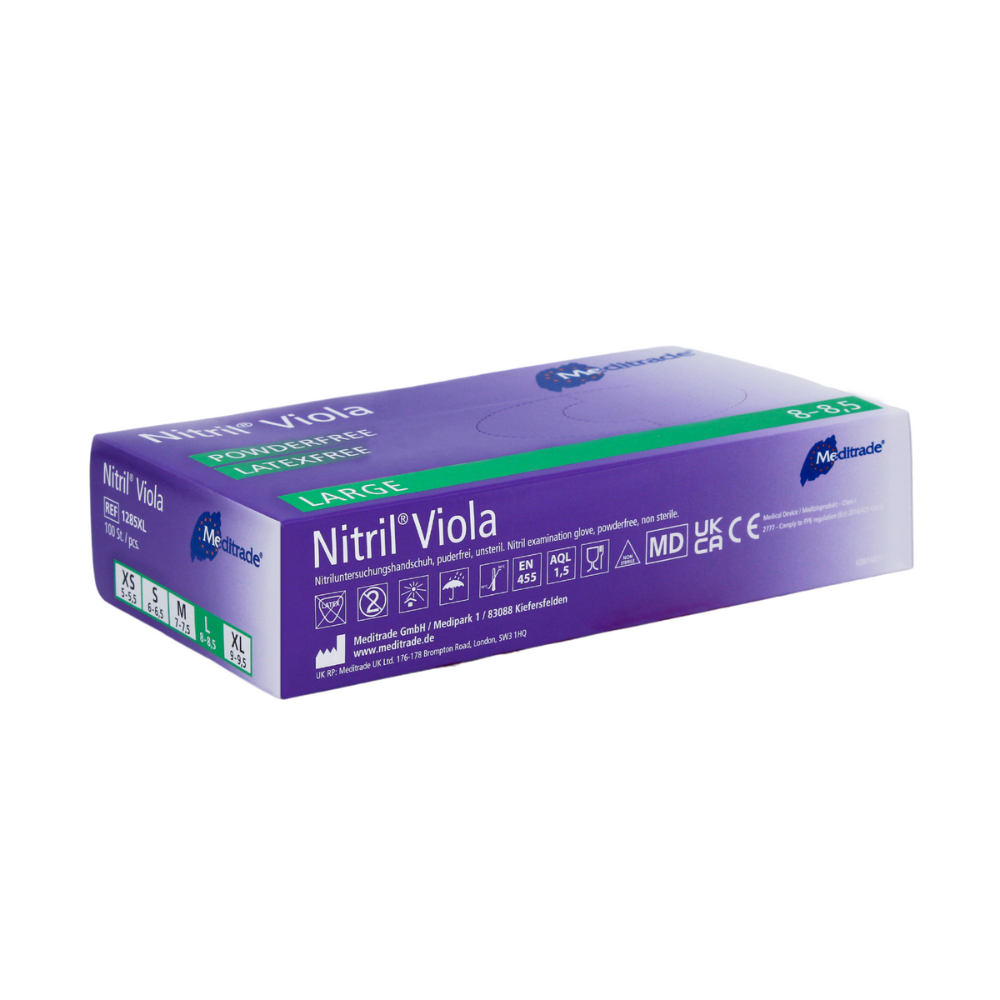 Eine Schachtel Meditrade Nitril® Viola Nitrilhandschuhe Farbig lila, Größe L, in einer violett-weißen Verpackung. Die Kennzeichnungen umfassen das CE-Symbol und andere medizinische Zertifizierungen der Meditrade GmbH.