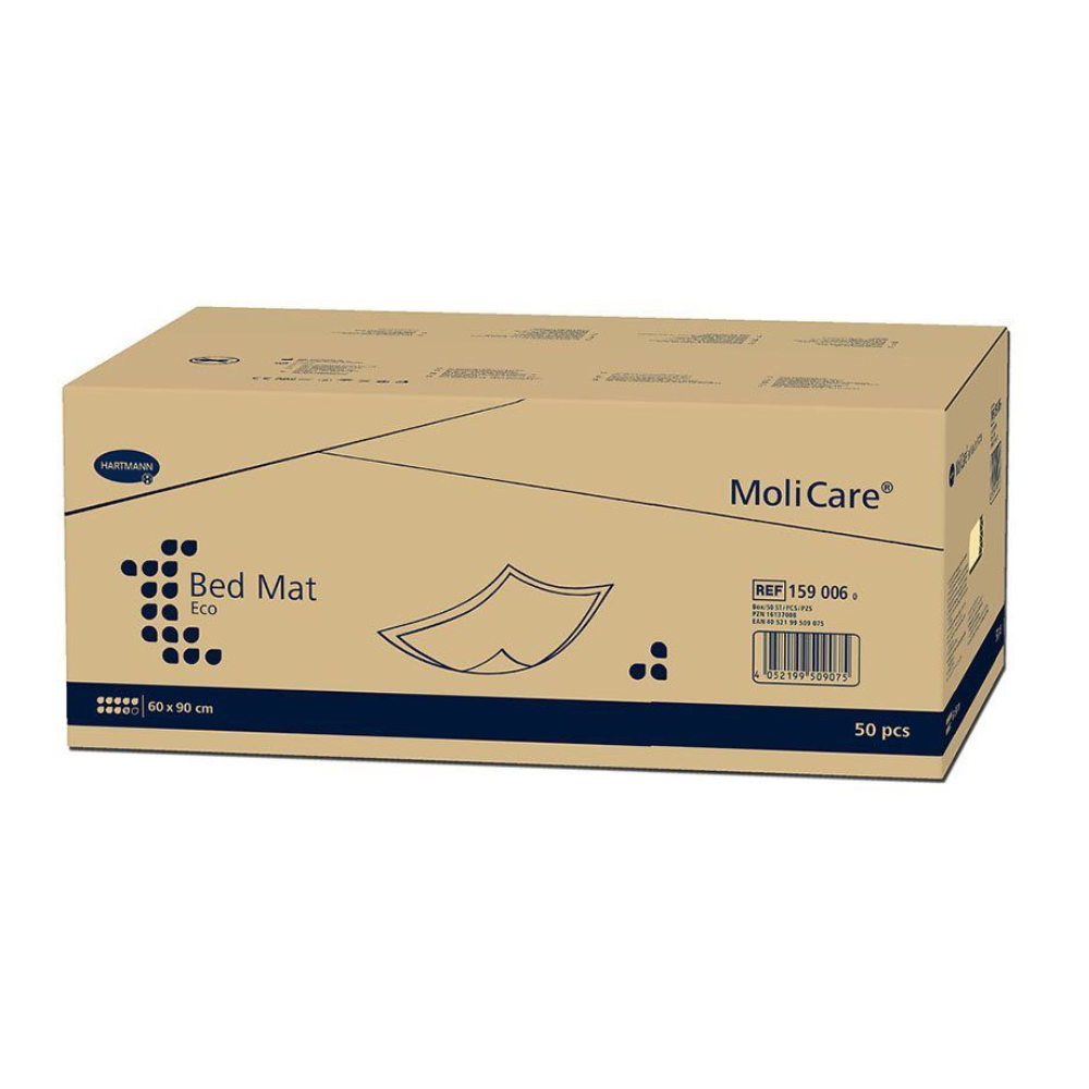 Eine Schachtel MoliCare® Bed Mat ECO Bettschutzunterlagen mit 50 Stück, mit seitlich angegebener Produktreferenznummer und Abmessungen. Die Verpackung ist hauptsächlich beige mit blauem Text und Grafiken.