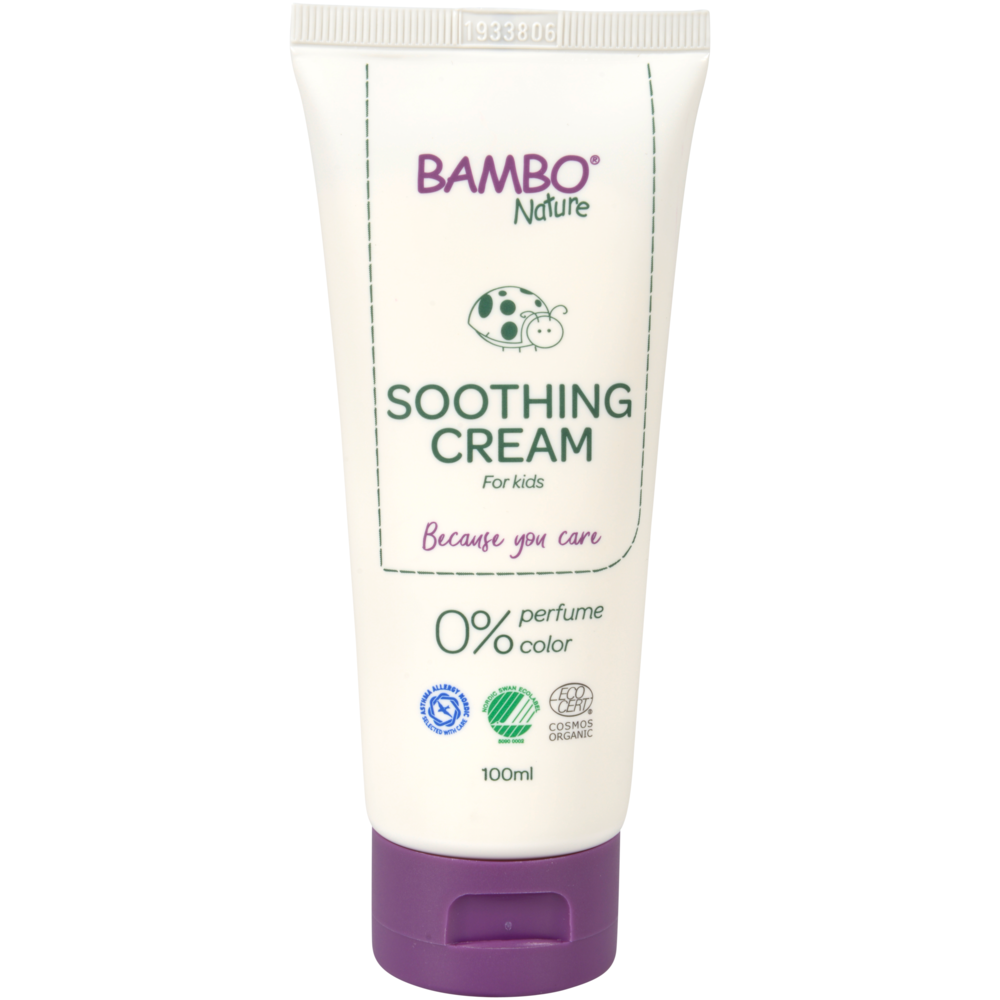 Eine weiße 100ml Tube Bambo Nature Pflegecreme von Abena Re-Seller GmbH, farb- und parfümfrei, ideal für empfindliche Haut, mit lila Kappe, grünem Logo, Zertifizierungssymbolen. Verkauft als Packung (6 Stück).