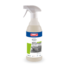 Eine 600 ml Sprühflasche Drizzle® Green Öl- und Fettlöser farblos - hellgelb von BUZIL-WERK Wagner GmbH & Co. KG, mit einer grauen Sprühdüse und einem Etikett mit Küchenbild, Produktname und Anwendungshinweisen.