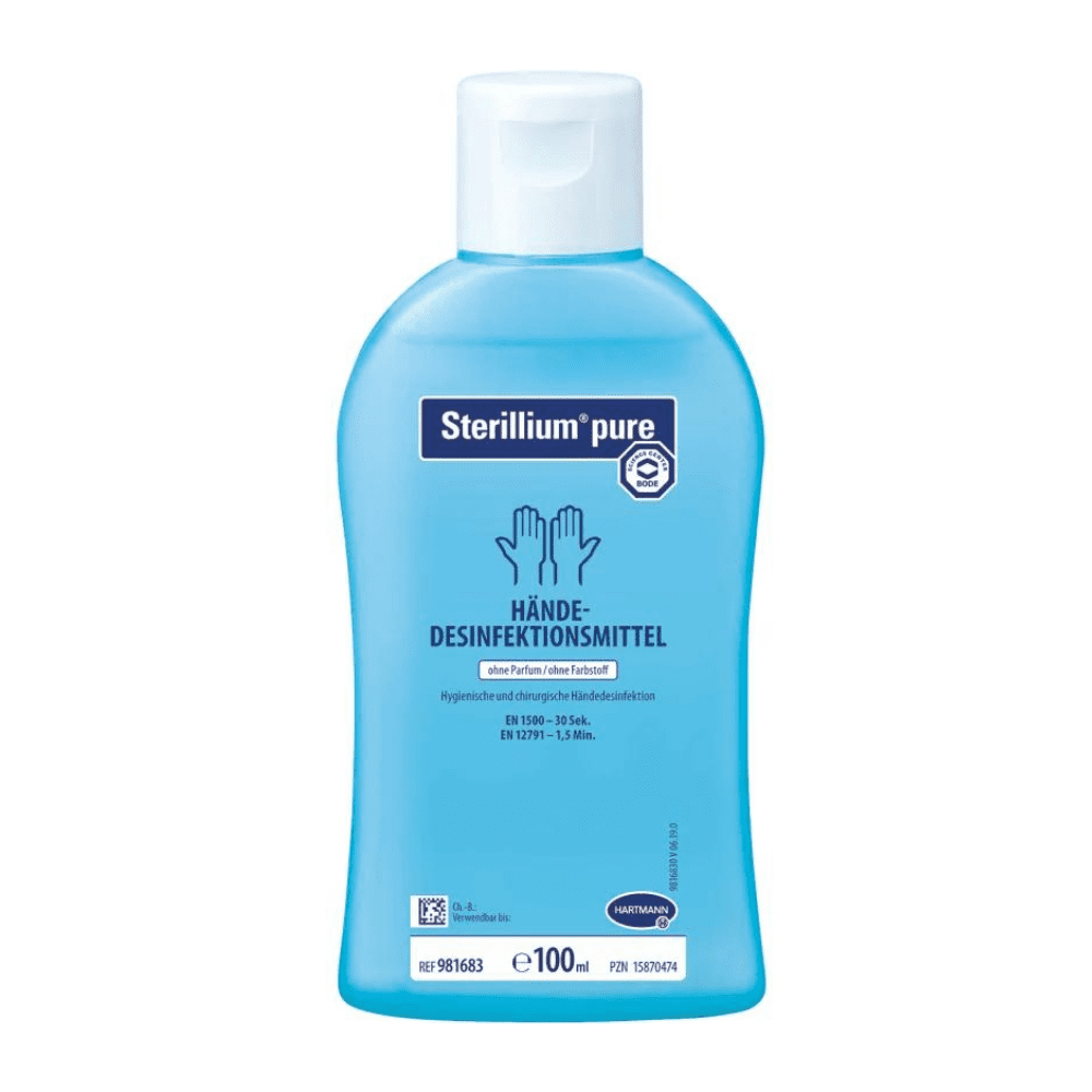Eine Flasche Hartmann Sterillium® pure Händedesinfektion in einem blauen Behälter mit Produktinformation und ECARF-zertifiziertem Etikett in deutscher Sprache mit dem Hinweis auf das Fassungsvermögen von 100 ml.