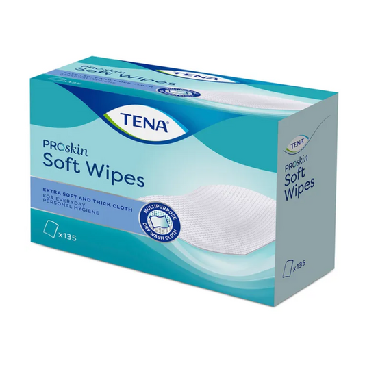 Abgebildet ist eine Schachtel TENA Soft Wipes Waschhandschuhe. Die Verpackung, hauptsächlich blaugrün und weiß, weist auf 135 extra weiche und dicke Stofftücher hin, die für die tägliche Körperreinigung bestimmt sind. Diese vielseitig einsetzbaren, waschlappengroßen Tücher eignen sich ideal als Inkontinenzprodukte.