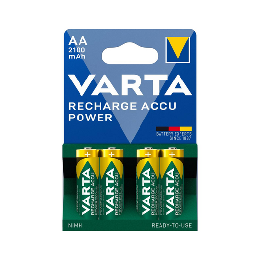 Verpackung von vier grün-goldenen Varta Recharge Accu Power AA 2100 mAh Batterien mit einer Kapazität von 2100 mAh, gekennzeichnet als NiMH und ‚wiederaufladbar‘.