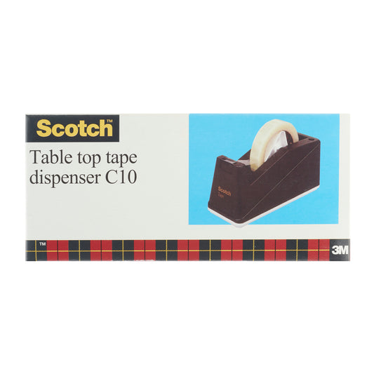 Der Scotch™ Tischabroller C10 (Schwarz) von 3M Deutschland GmbH kommt in einer Packung mit schwarzem Abroller, klarem Klebeband und einer Verpackung mit Karomuster und 3M-Logo.