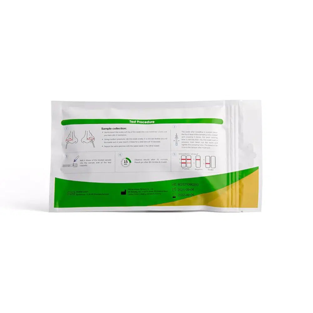 Ein medizinisches Testkit für zu Hause von Hotgen mit Anweisungen auf der Rückseite, die auf einem einfachen weißen Hintergrund angezeigt werden. Die Verpackung ist hauptsächlich weiß mit grünen Akzenten und gibt an der Seite „Tests pro Packung“ an.