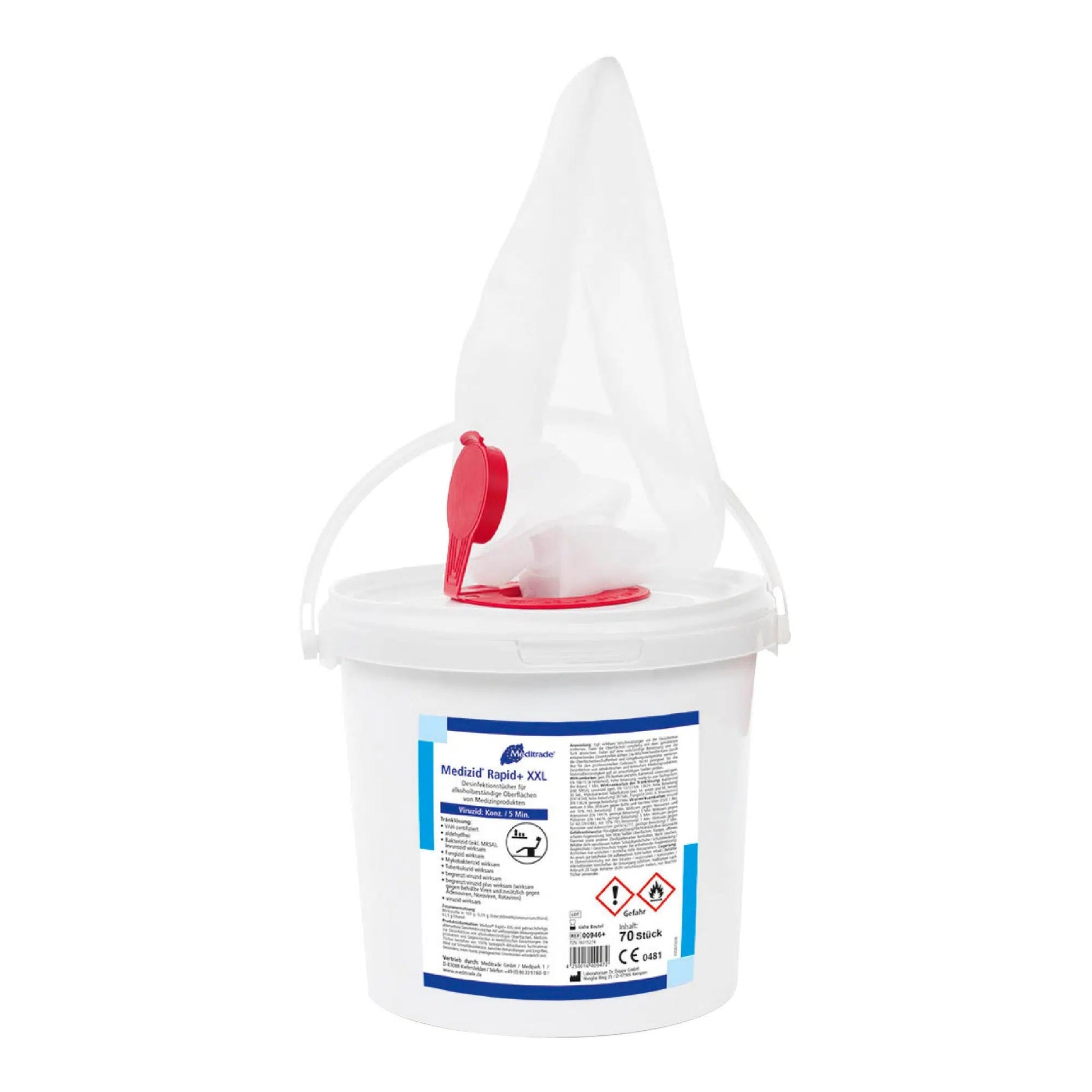 Ein weißer Plastikeimer mit Deckel und roter Ausgießeröffnung, beschriftet mit „Meditrade Medizid® Rapid+ Desinfektionstücher“ mit verschiedenen Sicherheits- und Produktinformationen auf dem Etikett. Auch der Eimerhenkel ist sichtbar.
